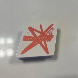 Fenty Beauty Sundress SZN Blush Compact